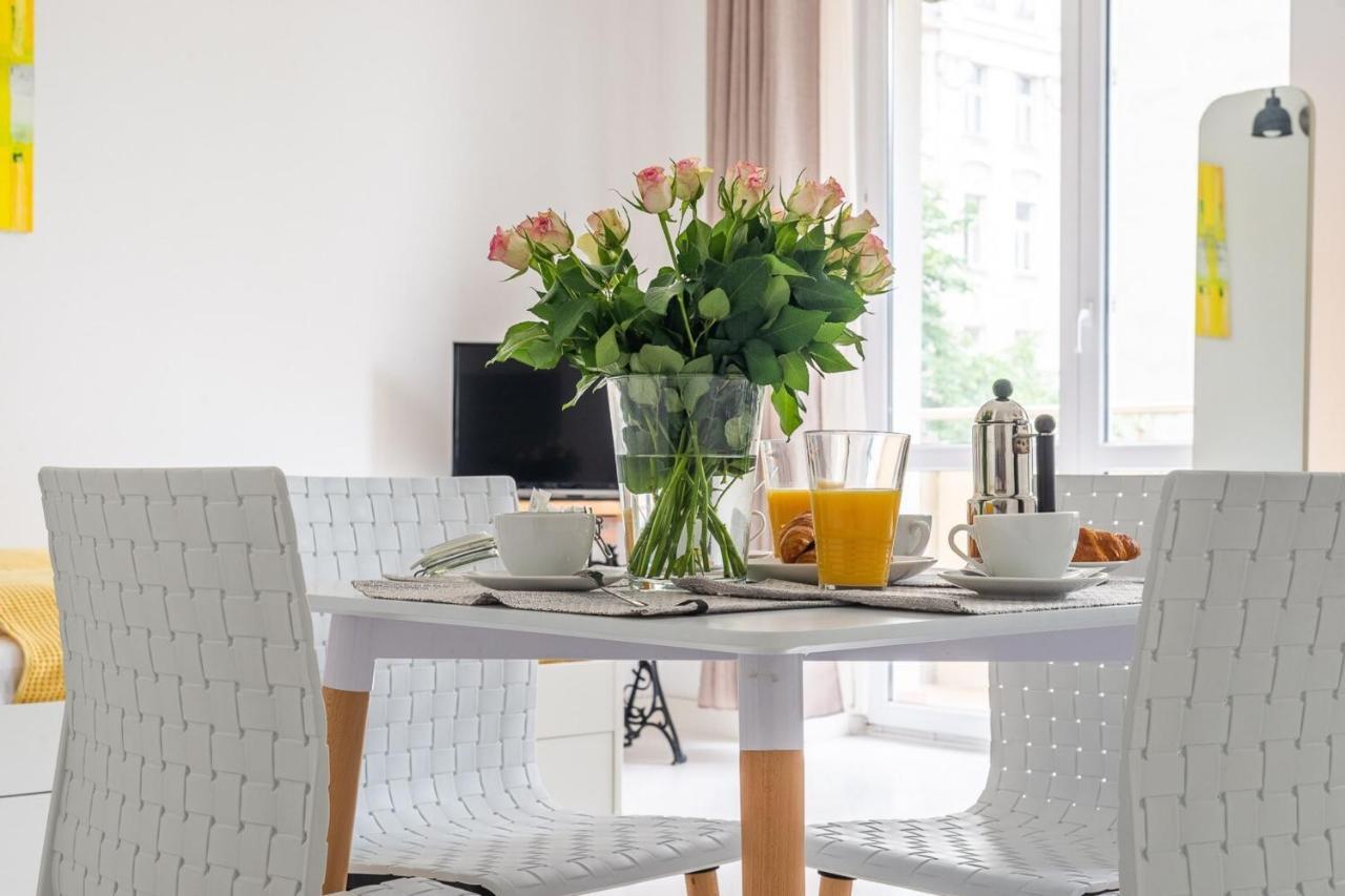 Rent like home - Wilcza 22A Warschau Exterior foto